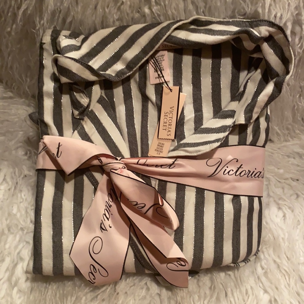 Victoria’s Secret matching pajamas set